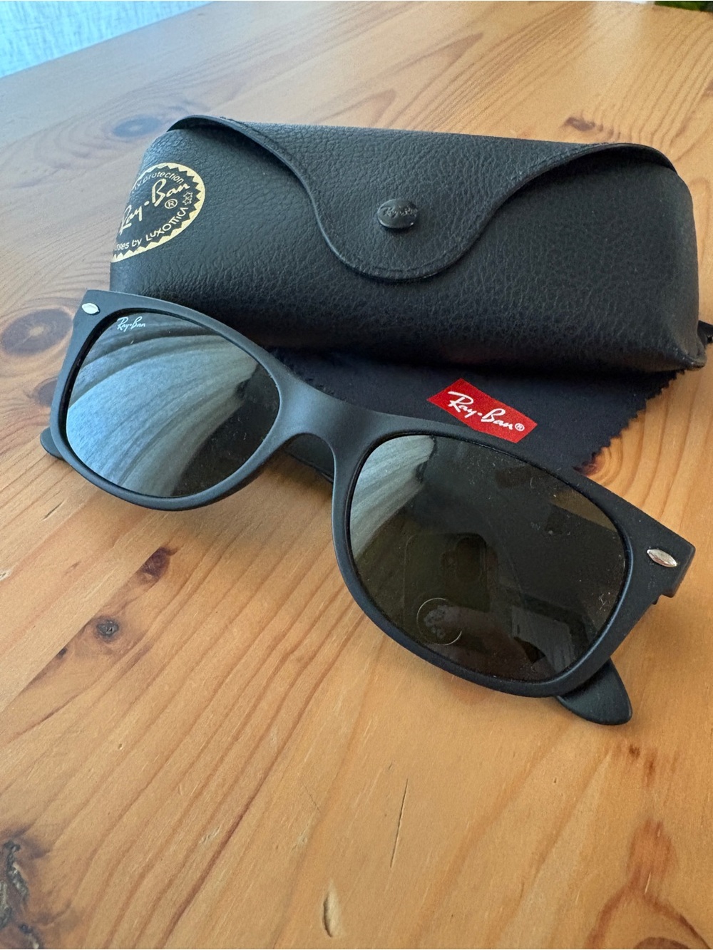 Ray Ban New Wayfarer Sunglasses